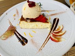 -Mark&Mars Restaurant