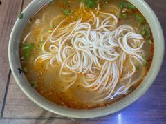 -亮亮面馆(经六路店)