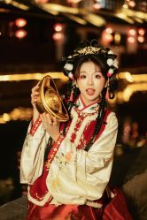 -一揽芳华汉服旗袍体验馆(拙政园店)