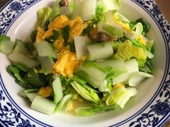 -泉畔人家·老济南经典鲁菜(大明湖店)