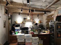 -猫爷的腔调·黔小馆(交大医学住宅区店)