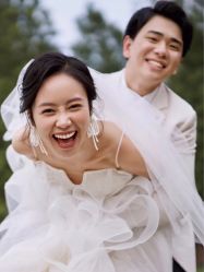 -易摄影婚纱摄影工作室