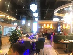 大堂-龙泉人椰子鸡·糟粕醋·地标海南菜(龙昆南店)