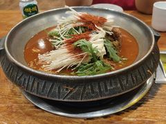 土豆排骨火锅-喇喇排骨火锅·传统韩式脊骨汤(望京西园总店)