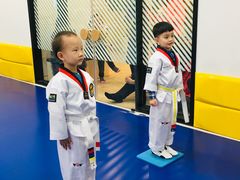 -金载勋跆拳道场(玲东花园店)