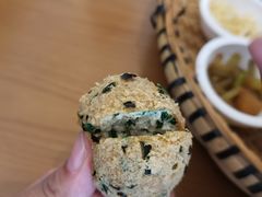 -包整·丝娃娃(一览甲秀楼风景店)