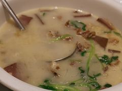 -沪华海鲜大酒楼(南汇店)