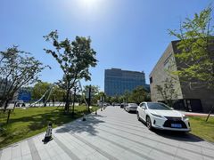 -上海宝龙美术馆