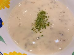 传统口味蘑菇浓汤-萨莉亚意式餐厅(天河城购物中心店)