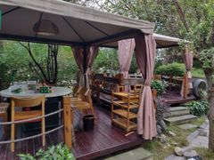 -二荆条·蜀鲜汇城市森林火锅