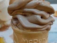 阿华田圆筒-麦当劳(宝山大厦店)