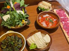 -野山舂·贵州现舂酸汤牛肉(东山店)