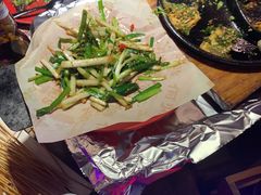 -何师烧烤·香辣蟹·川菜·30年老品牌(太古里旗舰店)