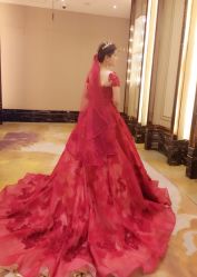 -艾米丽婚纱礼服