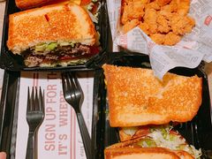 -The Habit Burger Grill 哈比特汉堡(复兴soho店)