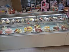 面包甜点陈列柜-仟吉KenGee(五里牌店)