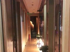 -陆家浜路(地铁站)