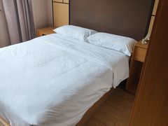 -怡庭S智能酒店(三亚大东海店)