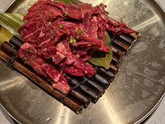 -草家酱蟹炭火烤肉店(珲春南路一店)