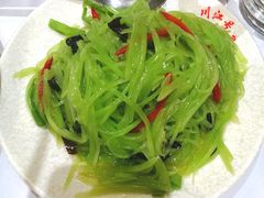 清炒莴苣丝-川江号子渔人码头