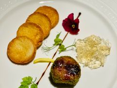 -Mogul Eatery·大亨餐酒馆