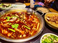 -小饕荟雅安贡椒鱼鲜馆(广福桥店)