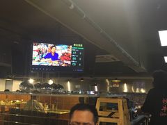 -新大咀港式茶餐厅(宝山万达店)