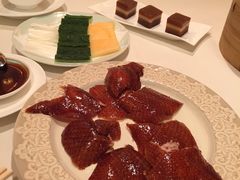 片皮鸭-東海海鲜酒家(中信广场店)