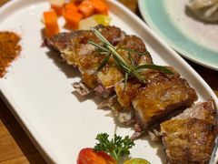 喀什焖烤羊排-金手鼓·新疆菜(南京店)
