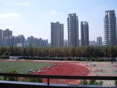 -上海市浦东外事服务学校
