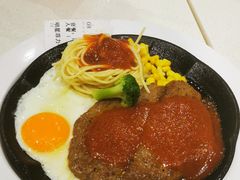 -汤姆家的牛排意面披萨(新城市广场店)