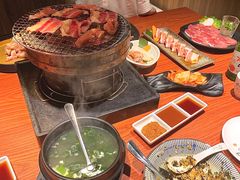 -山之屋炭火烧肉·生啤畅饮(大朗万科中央公园店)