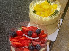 -顶东面包花园·生日蛋糕(世博店)