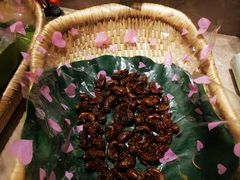 -丁里羊肉小镇(天鹅湖总店)