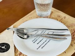 -Mark&Mars Restaurant
