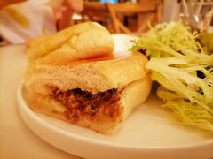 酸面包配烟熏鲱鱼三明治-Bitter酒吧(五原路店)