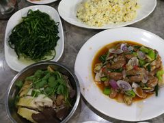 -四川小胡子海鲜(丁村万人海鲜广场店)