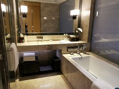 -上海宝华万豪酒店