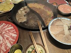 -萍姐火锅·公路夜市(武汉首店)