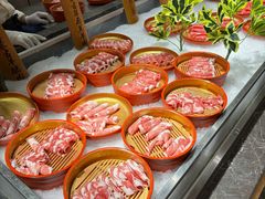 -金马门国际美食百汇(珞喻路店)
