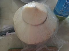 开盖椰青-盒马鲜生(岭南新世界店)