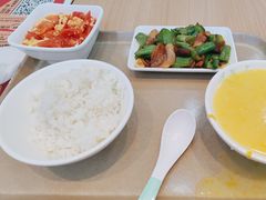 -老乡鸡(西岸凤巢店)