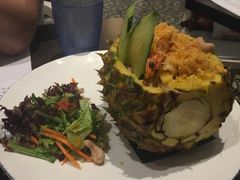 菠萝海鲜炒饭-美奈小馆·越南料理(福田星河COCO Park店)