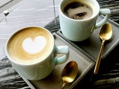 美式&拿铁-UNI UNI(环亚凯瑟琳店)