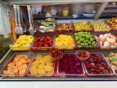 自助取餐区-老炳·七丛松甘草水果