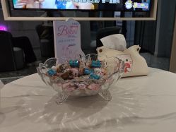 -咪咪专业脱毛连锁机构