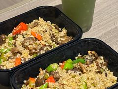 -老头爱马仕酸豇豆炒饭(丰富路店)