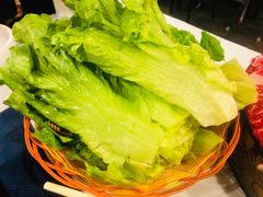 -鲜入围煮花胶鸡海鲜火锅