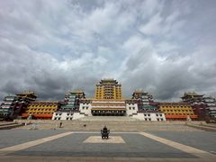 -莲宝叶则景区