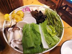 -民食香·腊排骨野生菌美食(木府店)